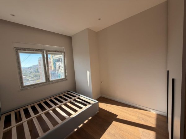 Tirane, shitet apartament 1+1 Kati 7, 61 m² 93.000 € (astir)