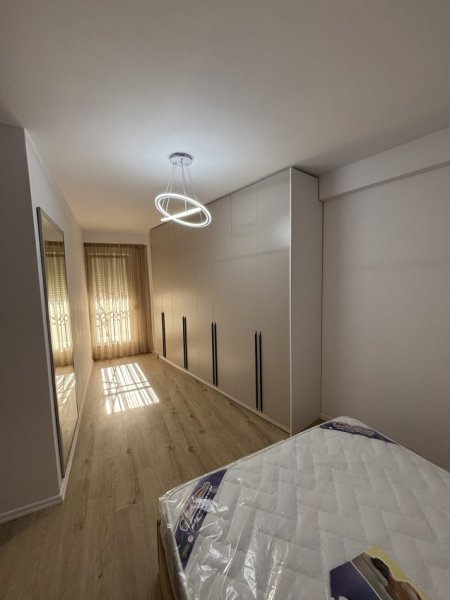 Tirane, jepet me qera apartament 2+1+Ballkon Kati 2, 100 m² 1.200 € (Komuna parisit)