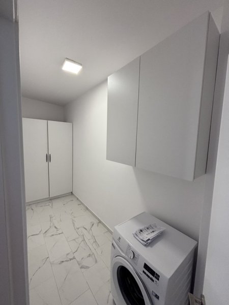 Tirane, jepet me qera apartament 2+1+Ballkon Kati 2, 100 m² 1.200 € (Komuna parisit)