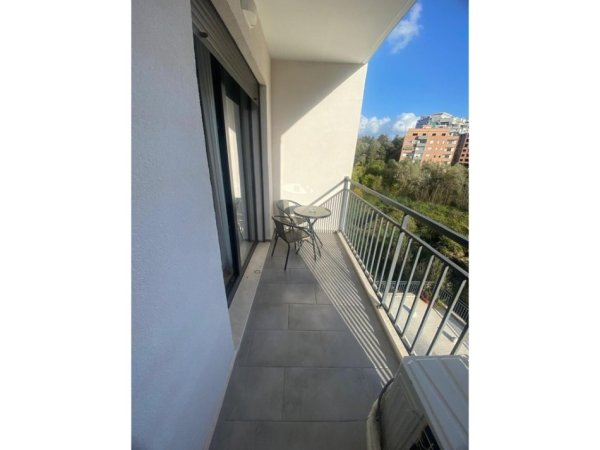 Tirane, jepet me qera apartament 2+1 Kati 1, 95 m² 750 € (Kodra e Diellit)