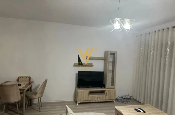 Tirane, jepet me qera apartament 1+1+Ballkon Kati 2, 70 m² 600 € (RRUGA HAXHI HYSEN DALLIU)