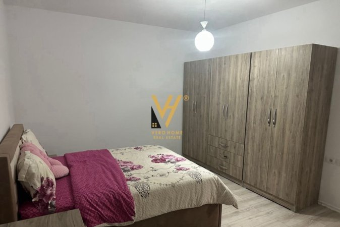 Tirane, jepet me qera apartament 1+1+Ballkon Kati 2, 70 m² 600 € (RRUGA HAXHI HYSEN DALLIU)