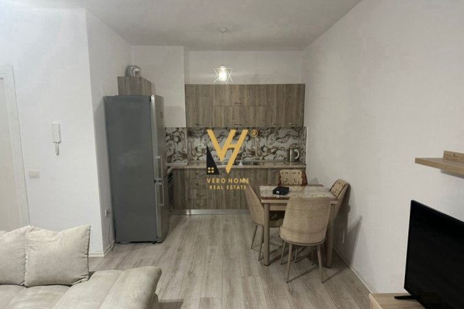 Tirane, jepet me qera apartament 1+1+Ballkon Kati 2, 70 m² 600 € (RRUGA HAXHI HYSEN DALLIU)