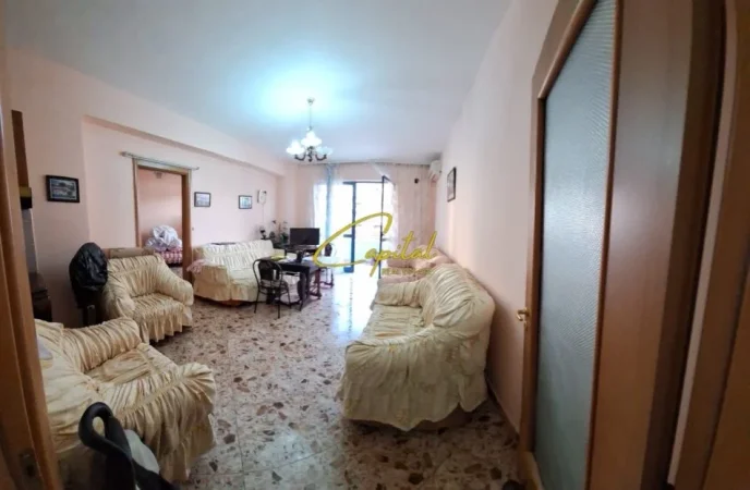 Tirane, shitet apartament 1+1 Kati 4, 65 m² 140.000 € (RRUGA E ELBASANIT)