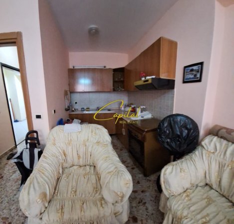 Tirane, shitet apartament 1+1 Kati 4, 65 m² 140.000 € (RRUGA E ELBASANIT)