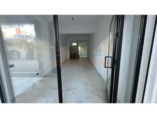 Tirane, shitet ambjent biznesi Kati 0, 55 m² 100.000 € (Rruga Dritan Hoxha)