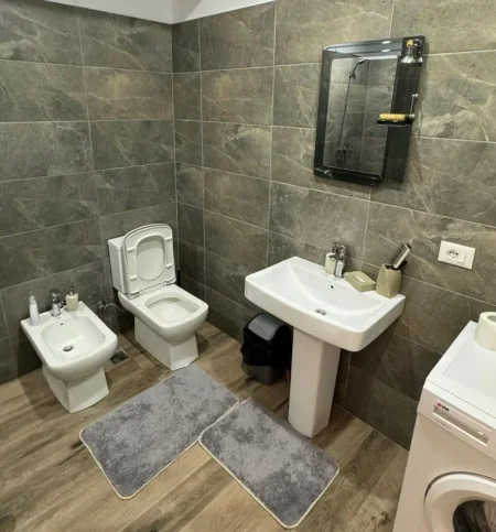 Tirane, shitet apartament 1+1 Kati 0, 51 m² 125.000 € (Mine Peza)