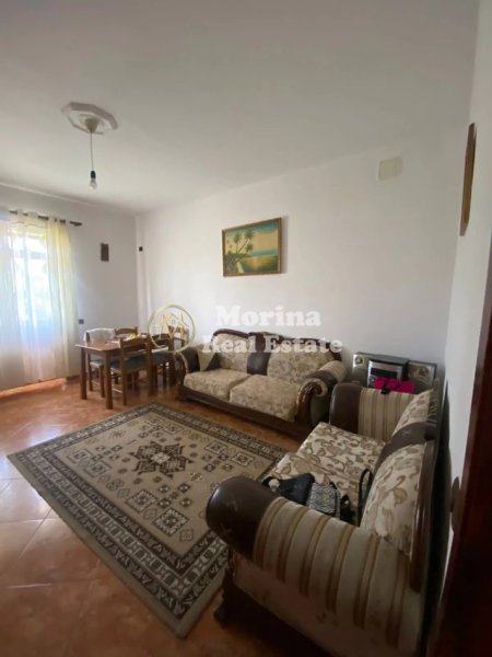 Tirane, jepet me qera shtepi 2+1 Kati 2, 100 m² 38.000 leke (Bulevardi i RI)