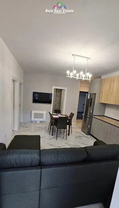 Tirane, jap me qera apartament 2+1+Ballkon Kati 3, 82 m² 670 € (Liqeni i Thate)