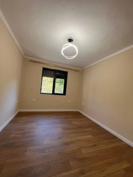 Tirane, shitet apartament 2+1 Kati 2, 71 m² 143.000 € (rruga xhanfize keko)