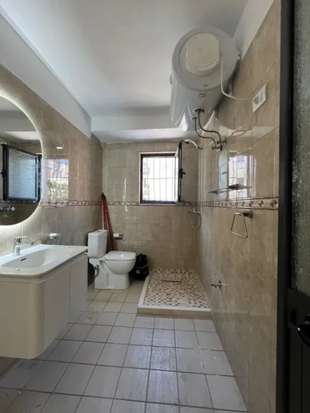 Tirane, shitet apartament 2+1 Kati 2, 71 m² 143.000 € (rruga xhanfize keko)