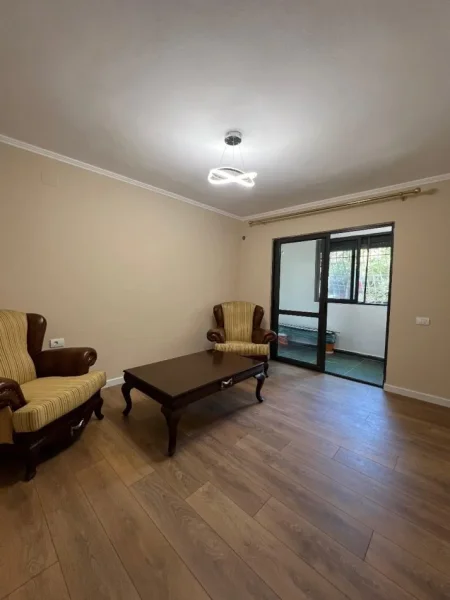 Tirane, shitet apartament 2+1 Kati 2, 71 m² 143.000 € (rruga xhanfize keko)