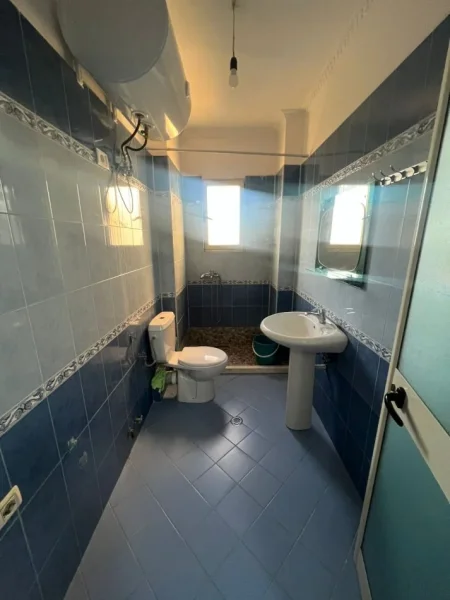 Tirane, shitet apartament 1+1 Kati 3, 53 m² 75.000 € (Fresku)