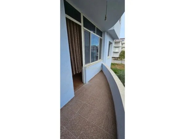 Durres, shitet apartament 1+1 Kati 1, 60 m² 60.000 € (në zonën e Golemit)