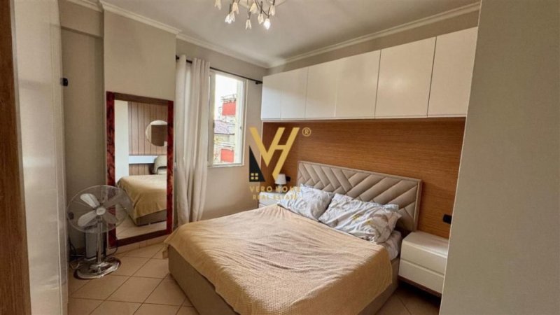 Tirane, jepet me qera apartament 2+1+Ballkon Kati 2, 85 m² 700 € (KODRA E DIELLIT)