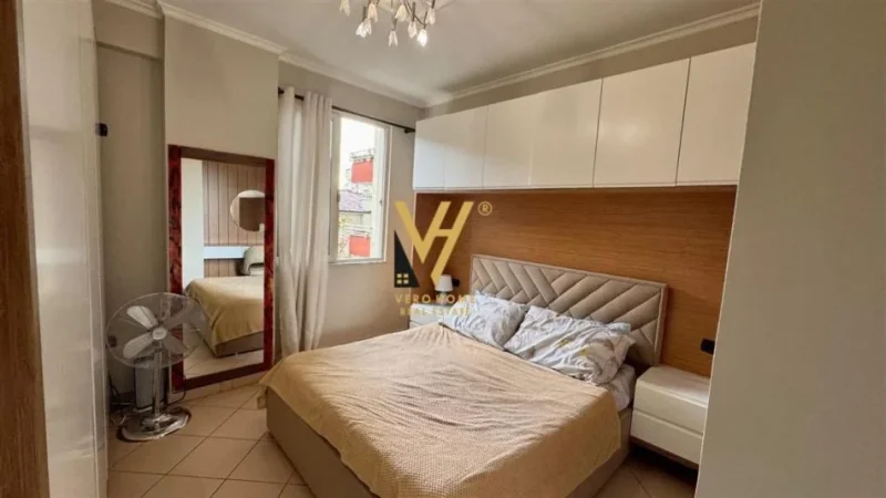 Tirane, jepet me qera apartament 2+1+Ballkon Kati 2, 85 m² 700 € (KODRA E DIELLIT)