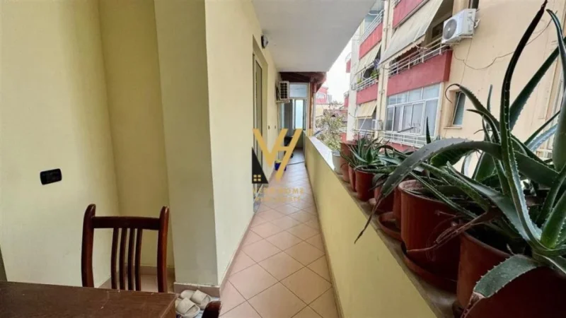 Tirane, jepet me qera apartament 2+1+Ballkon Kati 2, 85 m² 700 € (KODRA E DIELLIT)