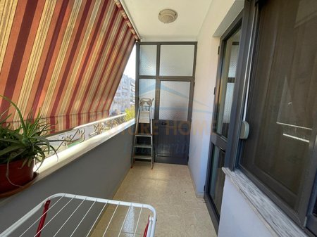 Tirane, jepet me qera apartament 2+1 Kati 2, 93 m² 623 € 