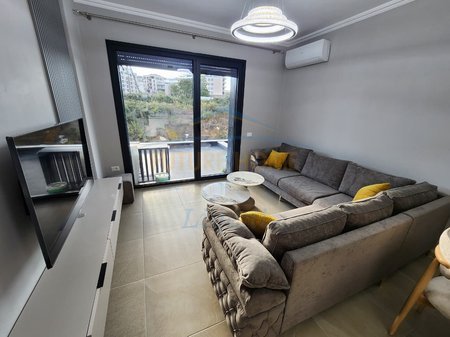 Tirane, jepet me qera apartament 2+1 Kati 2, 96 m² 1.300 € 