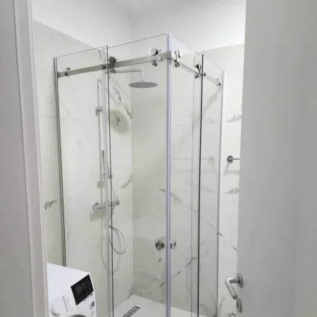 Tirane, jepet me qera apartament 2+1+Ballkon , 116 m² 1.500 € 