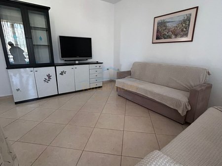Tirane, jepet me qera apartament 2+1 Kati 6, 115 m² 550 € 