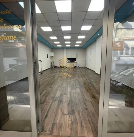 Tirane, shitet ambjent biznesi Kati 0, 80 m² 450.000 € (Bllok)
