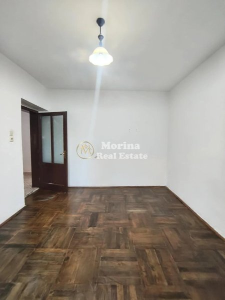 Tirane, jepet me qera apartament 2+1 Kati 3, 80 m² 400 € (Rruga Ferit Xhajko)