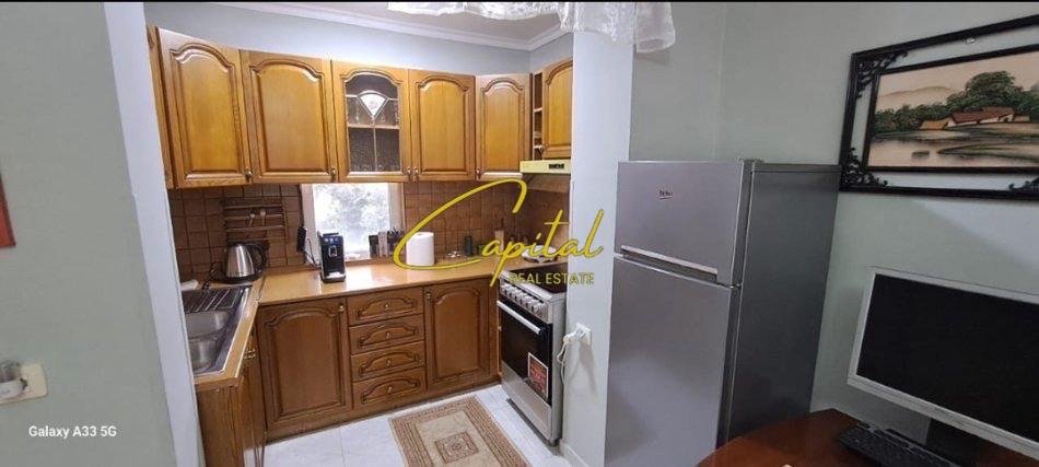 Tirane, jepet me qera apartament 1+1 Kati 2, 60 m² 350 € (MULLET)