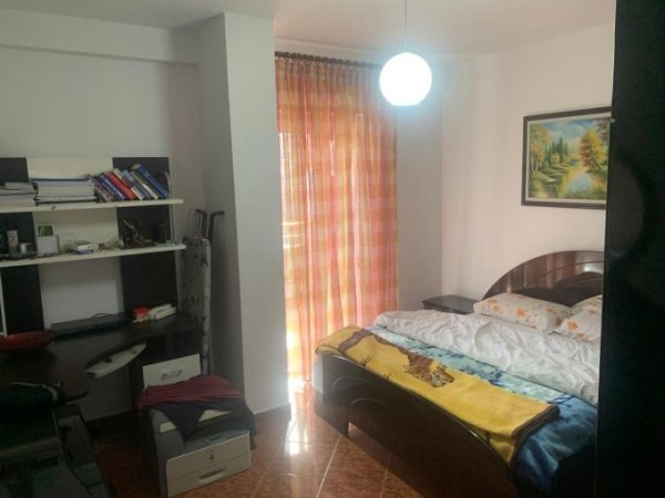 Tirane, jepet me qera apartament 1+1+Ballkon Kati 5, 90 m² 500 € (Don Bosko , prane Zgares Korcare.)