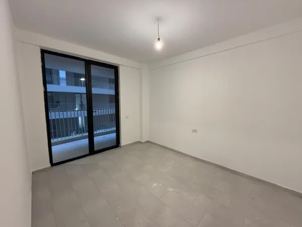 Tirane, jepet me qera zyre , 152 m² 1.100 € (Golden Tower, Mine Peza)