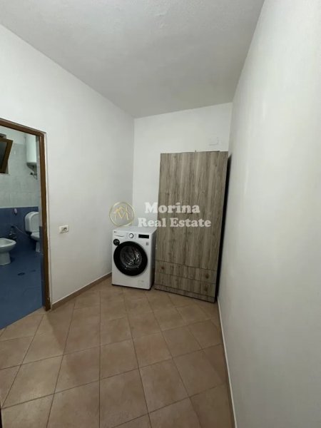Tirane, jepet me qera shtepi 1+1 Kati 1, 80 m² 400 € (Spitali Amerikan 3)