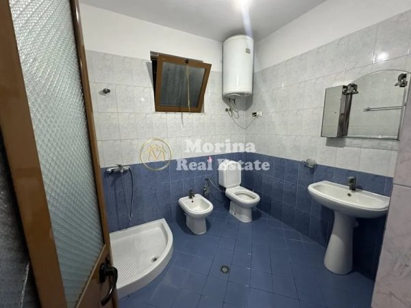 Tirane, jepet me qera shtepi 1+1 Kati 1, 80 m² 400 € (Spitali Amerikan 3)