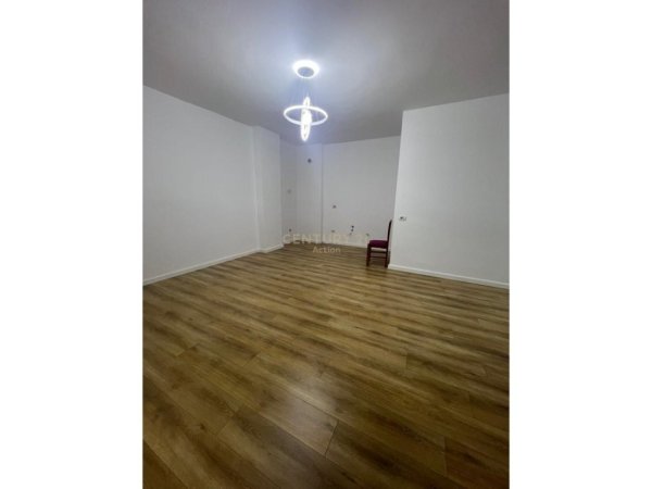 Tirane, shes apartament 2+1 Kati 2, 77 m² 120.000 € (Astir)