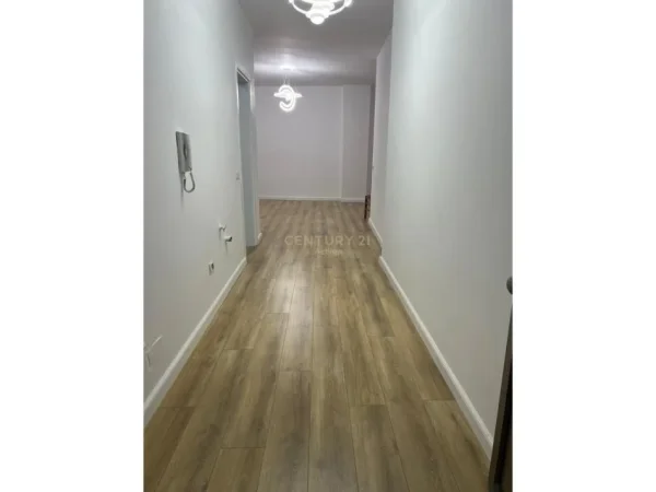 Tirane, shes apartament 2+1 Kati 2, 77 m² 120.000 € (Astir)
