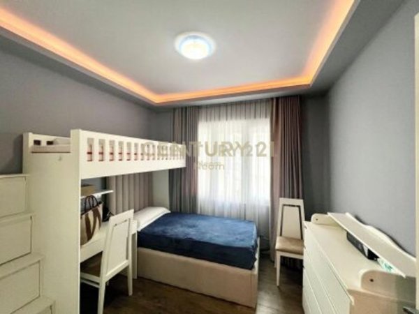 Tirane, jap me qera apartament 2+1 Kati 4, 99 m² 1.100 € (Liqeni Thate)