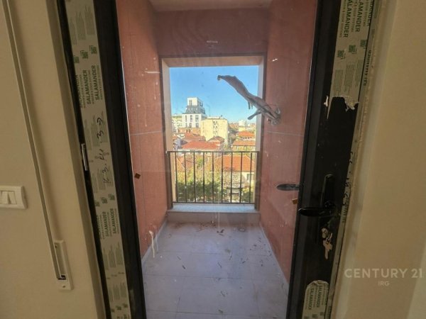 Tirane, shes apartament Kati 3, 86 m² 210.000 € (Shkolla e kuqe)