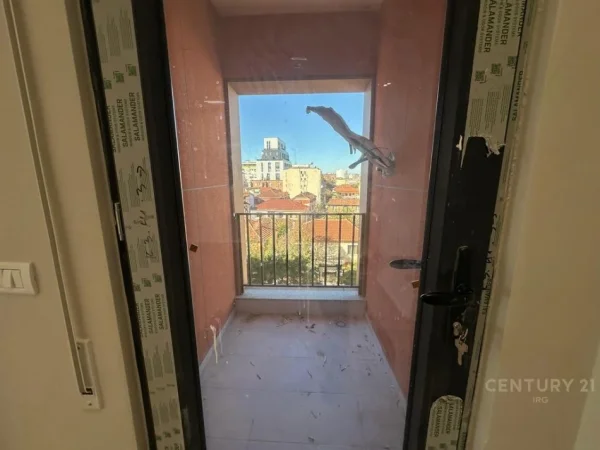 Tirane, shes apartament Kati 3, 86 m² 210.000 € (Shkolla e kuqe)