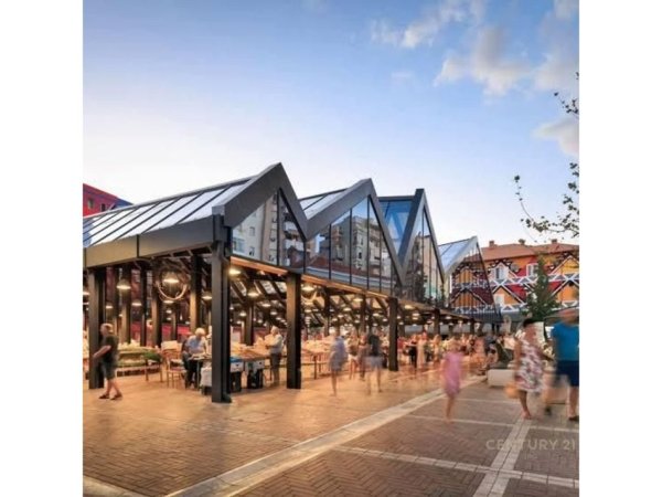 Tirane, shes apartament 3+1+Ballkon Kati 3, 257 m² 650.000 € (Pazari Ri)