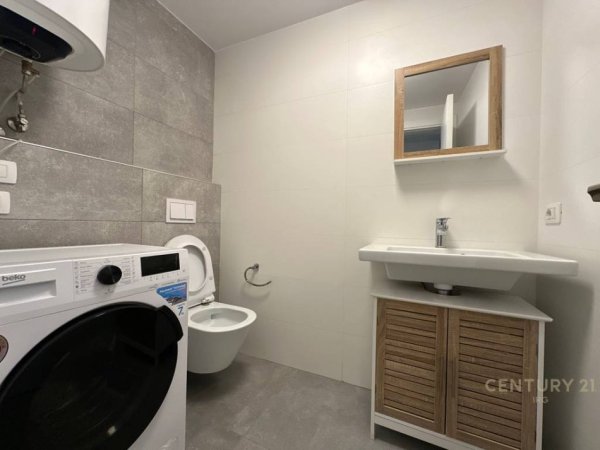 Tirane, jepet me qera apartament Kati 1, 40 m² 450 € (Ali Demi)