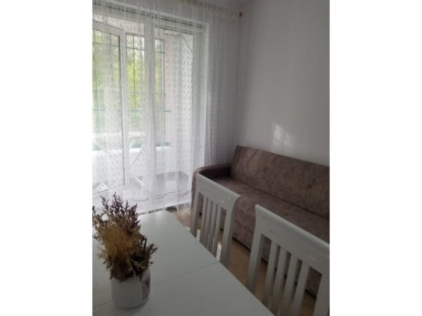 Tirane, jepet me qera apartament Kati 1, 40 m² 450 € (Ali Demi)