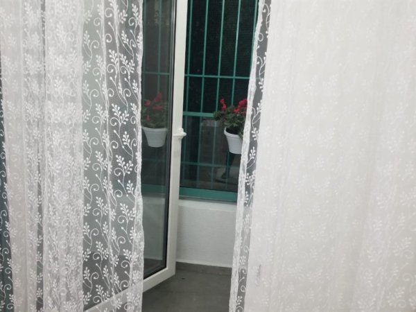 Tirane, jepet me qera apartament Kati 1, 40 m² 450 € (Ali Demi)