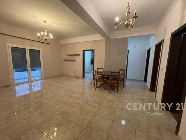 Tirane, shitet apartament 3+1+Ballkon Kati 2, 151 m² 197.000 € (Shkoze)