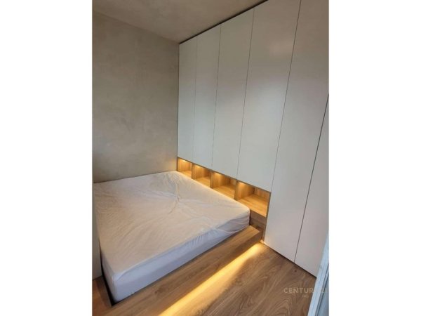 Tirane, jap me qera apartament 1+1 Kati 7, 50 m² 600 € (Astir)