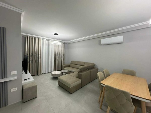 Tirane, jepet me qera apartament 2+1+Aneks+Ballkon Kati 2, 110 m² 1.100 € (Liqeni Thate)