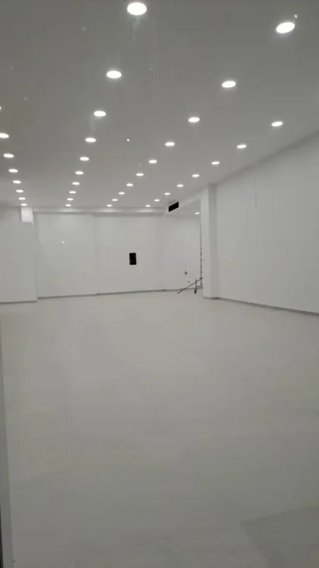 Tirane, jepet me qera ambjent biznesi Kati 0, 160 m² 4.200 € (Delijorgji)