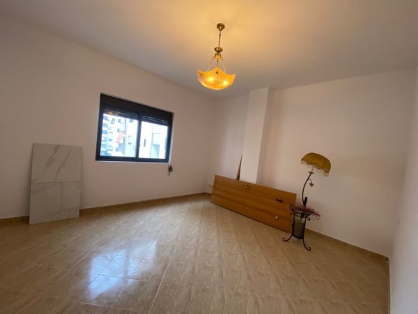 Durres, shitet apartament 1+1+Ballkon Kati 3, 60 m² 85.000 € (pavaresia plazh)