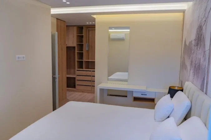 Tirane, jepet me qera apartament 2+1+Ballkon Kati 6, 124 m² 850 € (Kodra e Diellit)