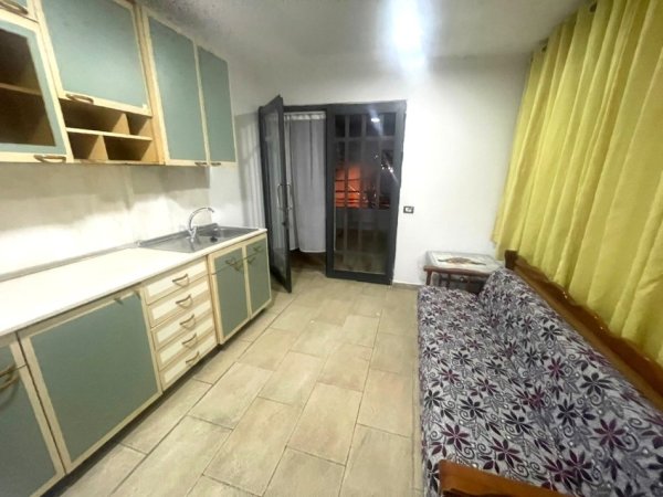 Jepet Hyrje 1+1 me Qera tek Jordan Misja 10 minuta nga Stacioni i Trenit, 330 €uro