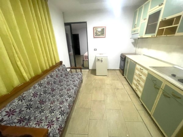 Jepet Hyrje 1+1 me Qera tek Jordan Misja 10 minuta nga Stacioni i Trenit, 330 €uro