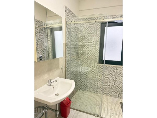 Tirane, shitet apartament 1+1+Aneks+Ballkon Kati 4, 74 m² 160.000 € (Neom126910)